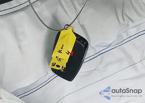 2019 Toyota Rav4 Xle z USA, uszkodzony, nr VIN 2T3W1RFV7KC014296